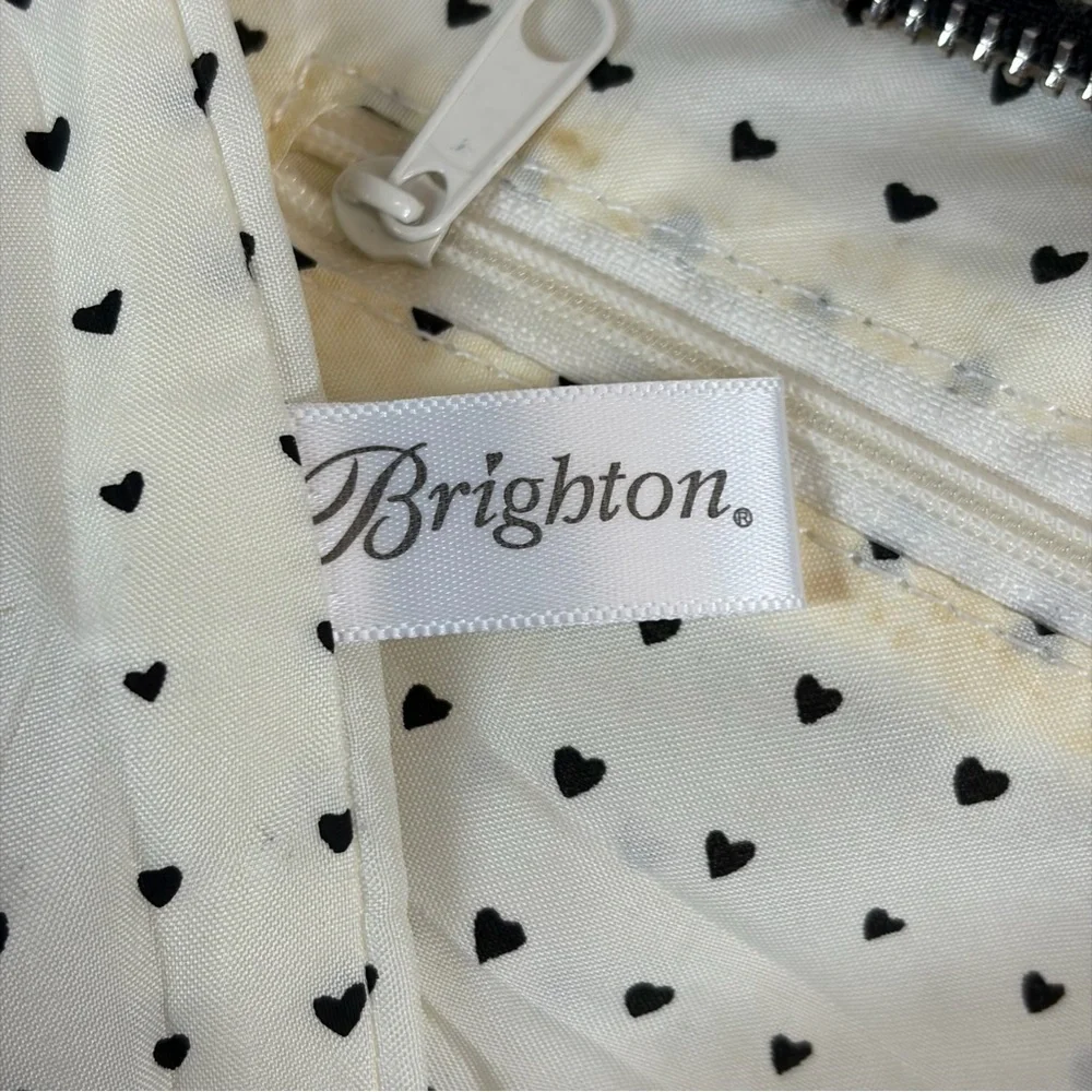 Brighton charming canvas